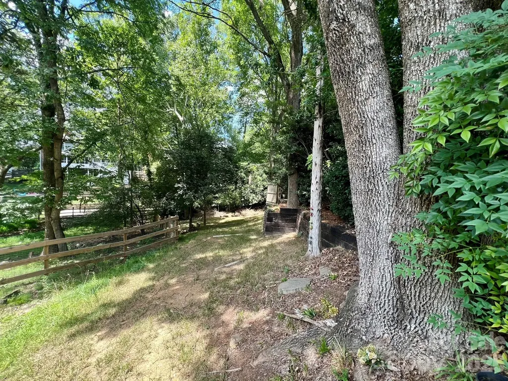 200 Foxlair Court Matthews NC 28105