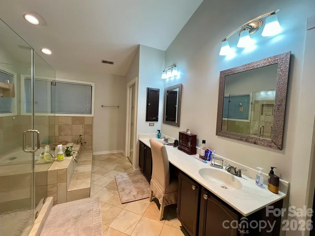 200 Foxlair Court Matthews NC 28105