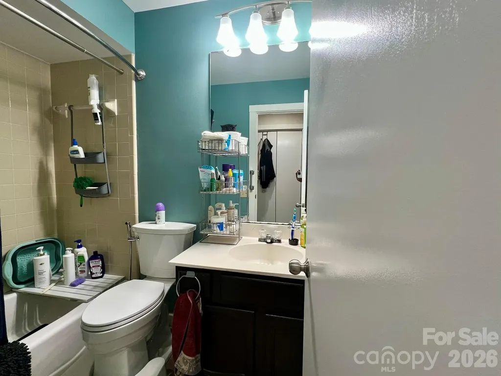 200 Foxlair Court Matthews NC 28105