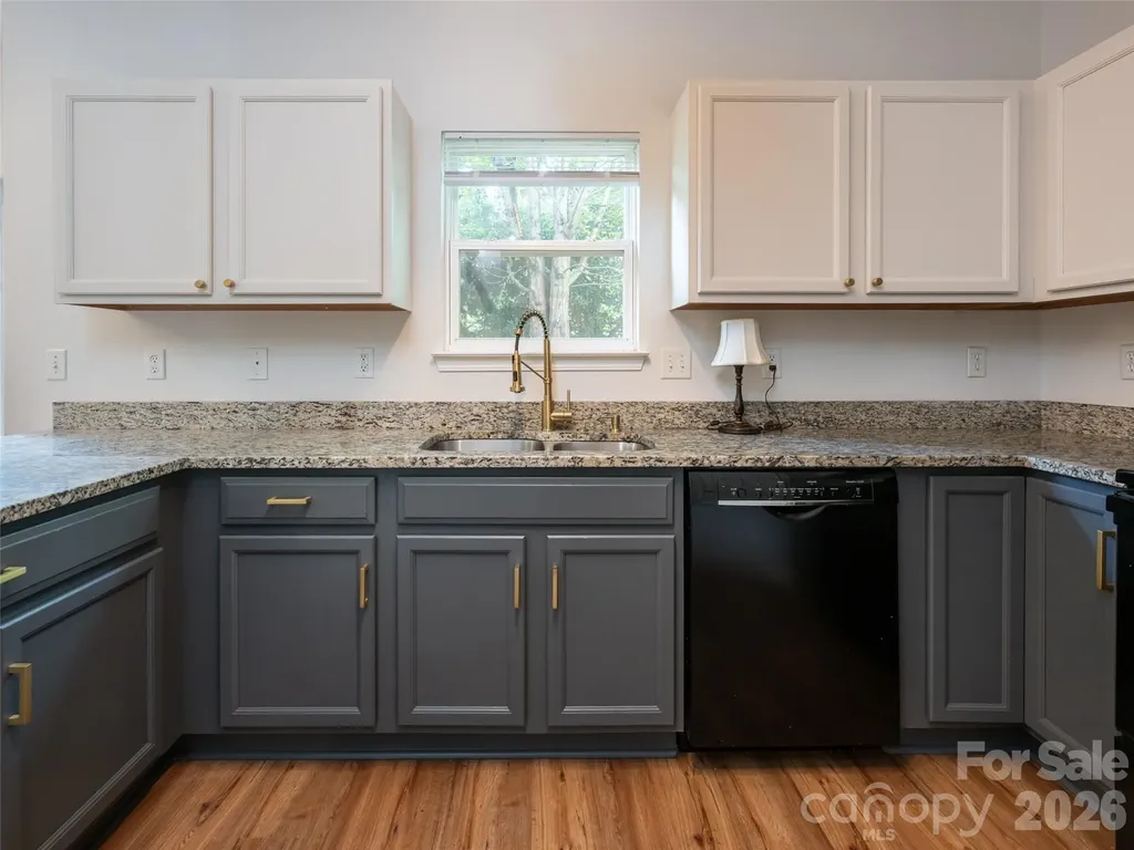 23 Scottish Circle Asheville NC 28803