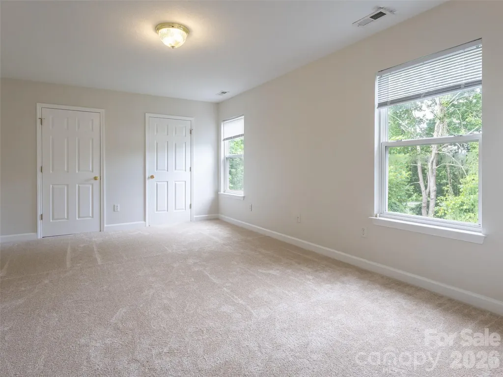 23 Scottish Circle Asheville NC 28803