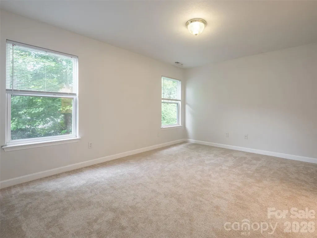 23 Scottish Circle Asheville NC 28803