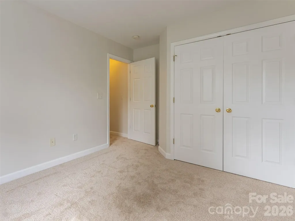 23 Scottish Circle Asheville NC 28803