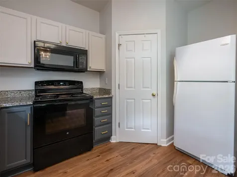 23 Scottish Circle Asheville NC 28803