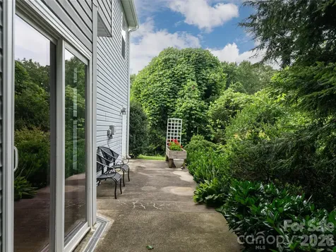 23 Scottish Circle Asheville NC 28803