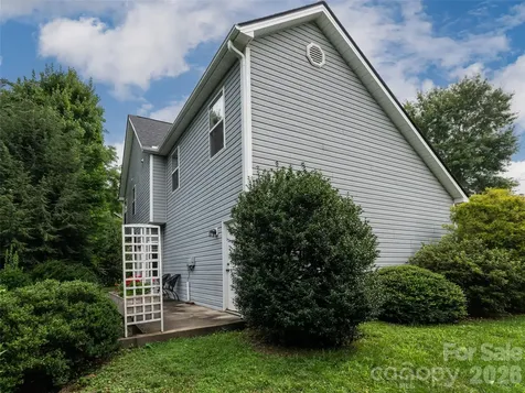 23 Scottish Circle Asheville NC 28803