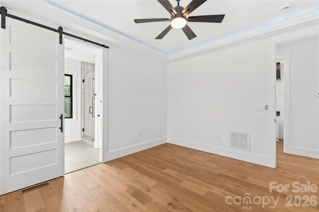 18 S Martha Kate Drive Hendersonville NC 28792