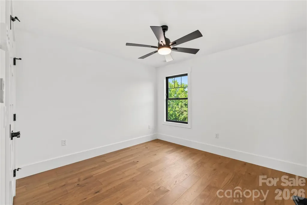 18 S Martha Kate Drive Hendersonville NC 28792