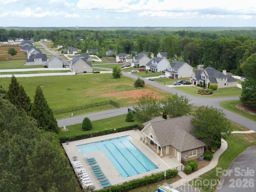 175 Northlake Drive Statesville NC 28677