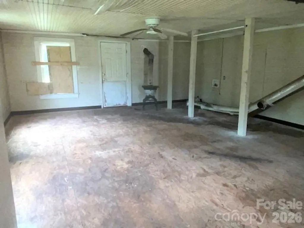 2689 Harris Henrietta Road Mooresboro NC 28114