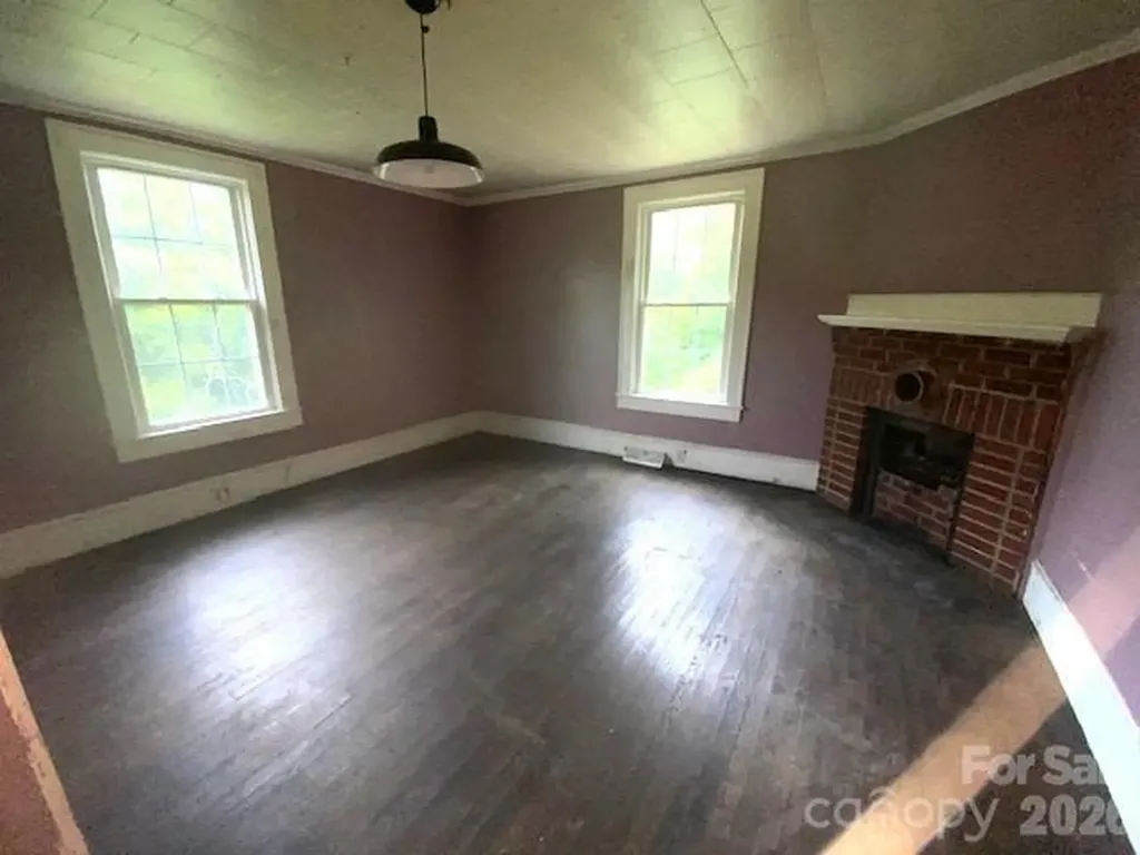 2689 Harris Henrietta Road Mooresboro NC 28114