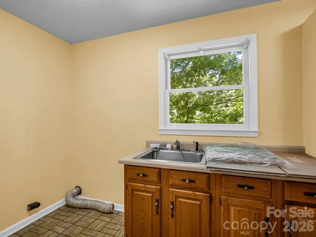 154 Breeze Hill Road Rutherfordton NC 28139