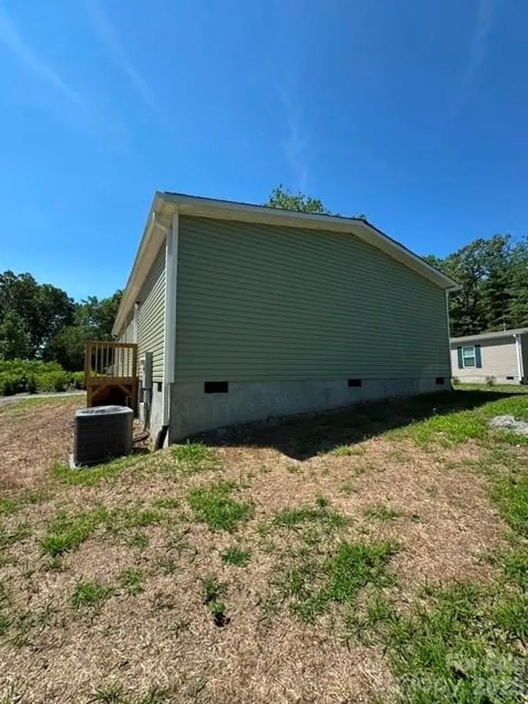 290 Poppy Acres Lane Flat Rock NC 28726