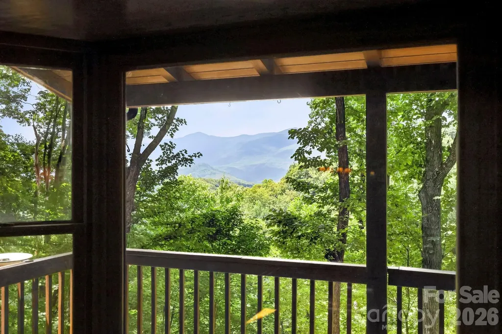 394 Hickory Drive Waynesville NC 28786