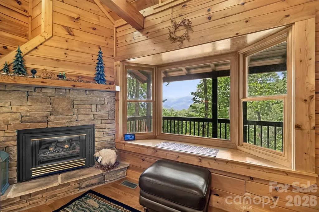 394 Hickory Drive Waynesville NC 28786