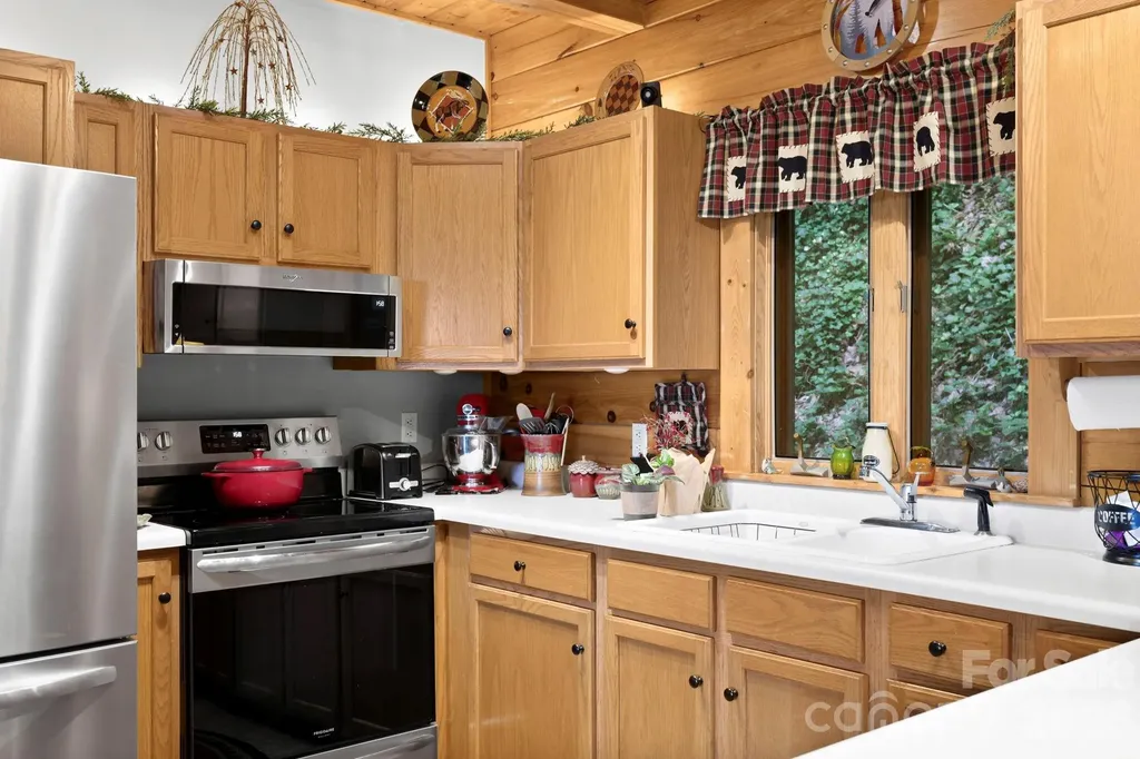 394 Hickory Drive Waynesville NC 28786
