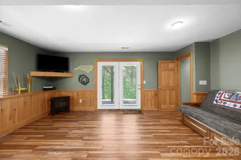 394 Hickory Drive Waynesville NC 28786