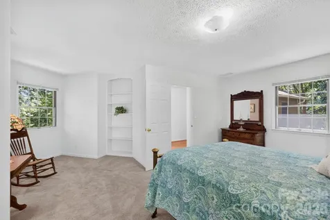 200 Newman Drive Hendersonville NC 28792