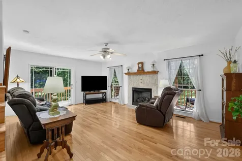 200 Newman Drive Hendersonville NC 28792