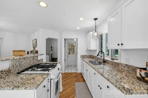200 Newman Drive Hendersonville NC 28792