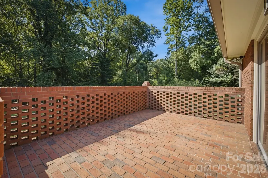 1208 35th Street Place NE Conover NC 28613