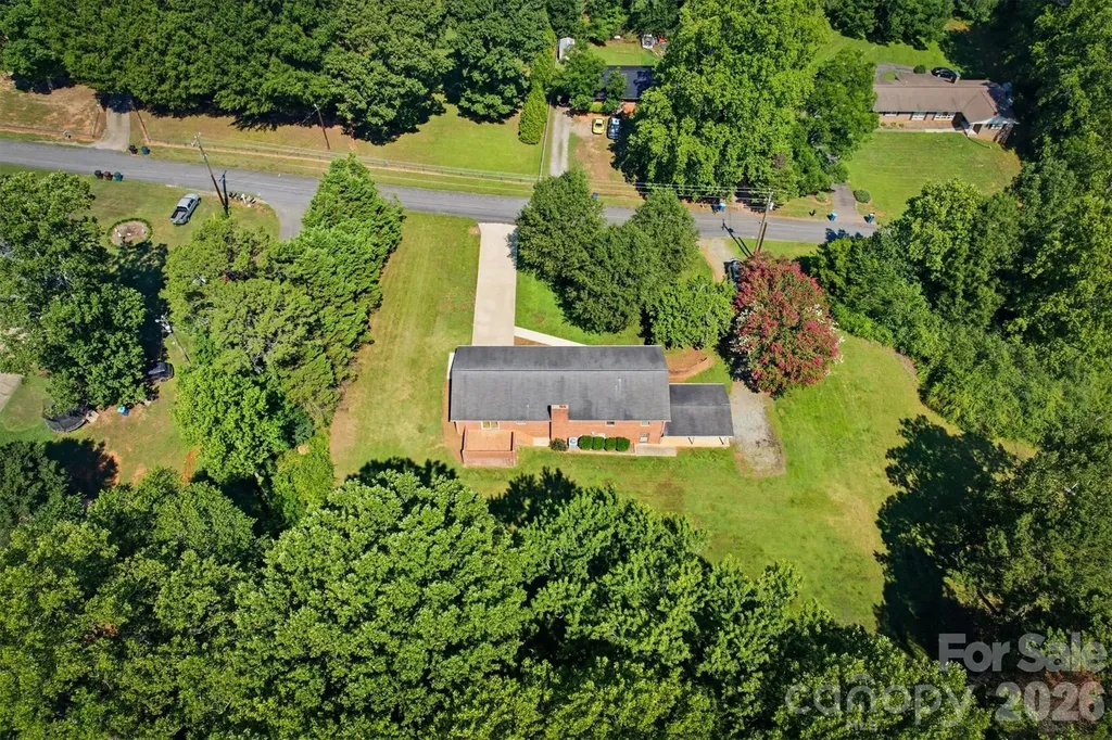 1208 35th Street Place NE Conover NC 28613
