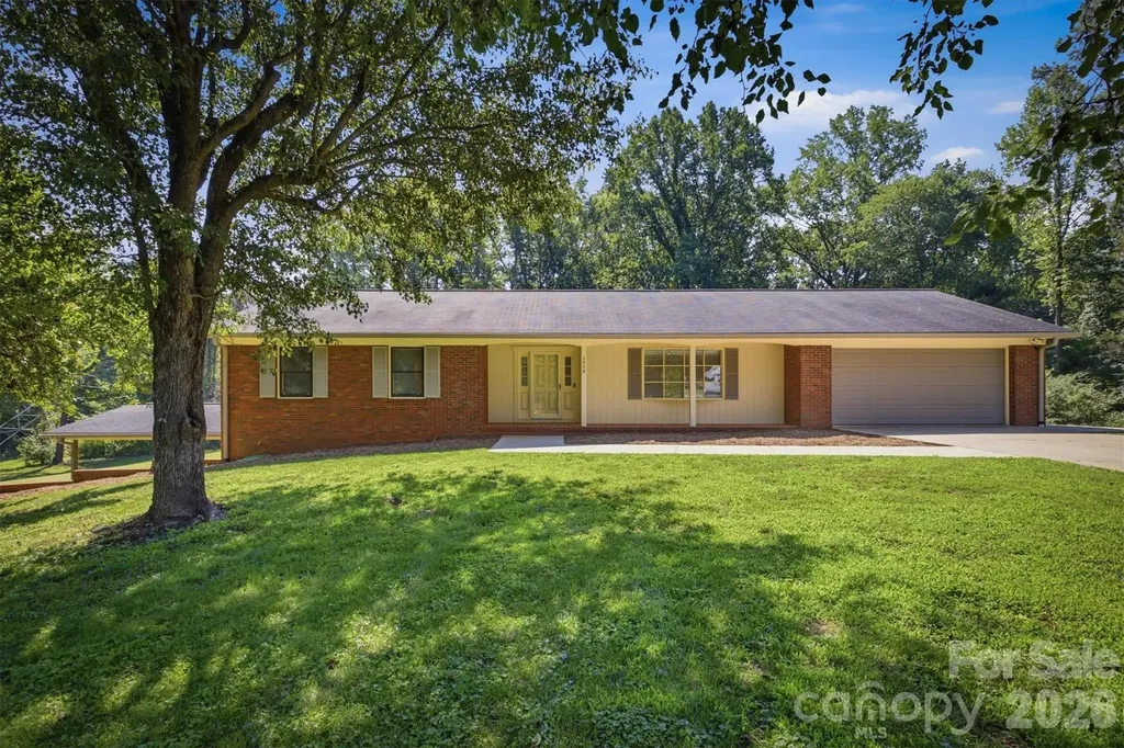 1208 35th Street Place NE Conover NC 28613