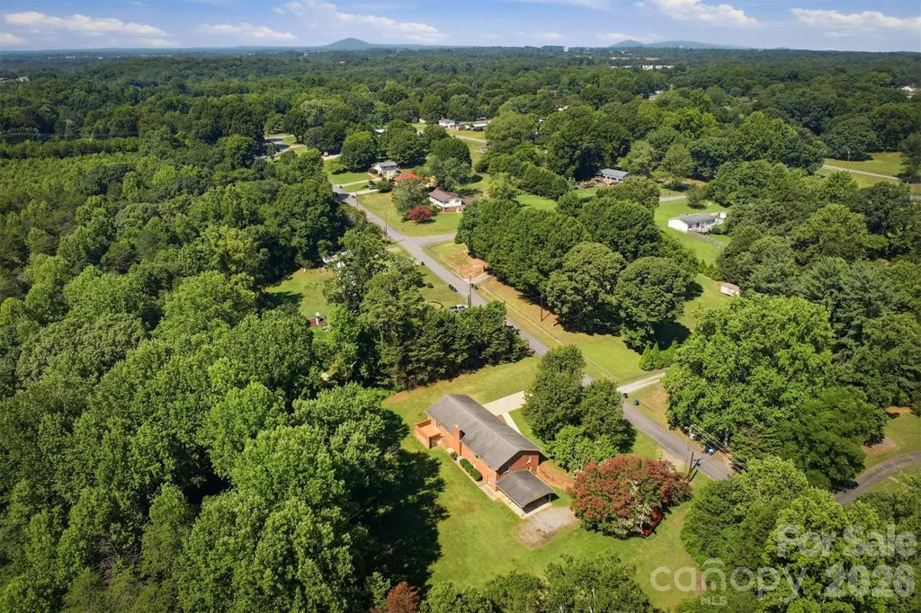 1208 35th Street Place NE Conover NC 28613