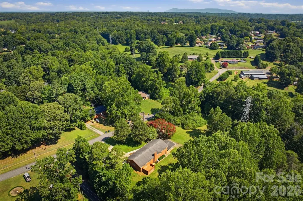 1208 35th Street Place NE Conover NC 28613