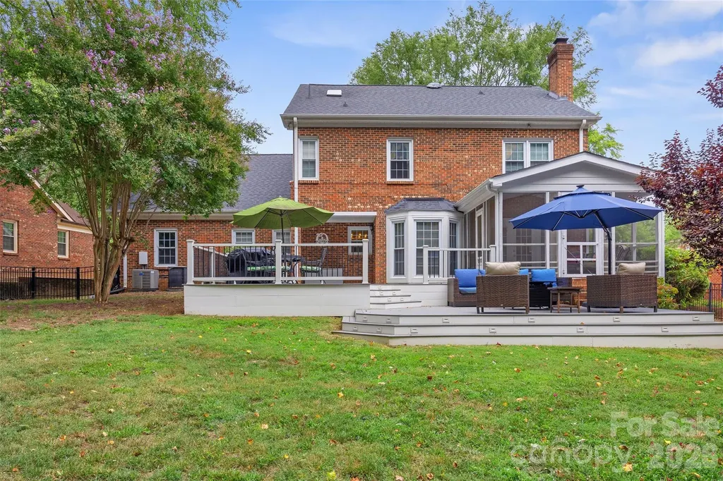 9516 Deer Spring Lane Charlotte NC 28210