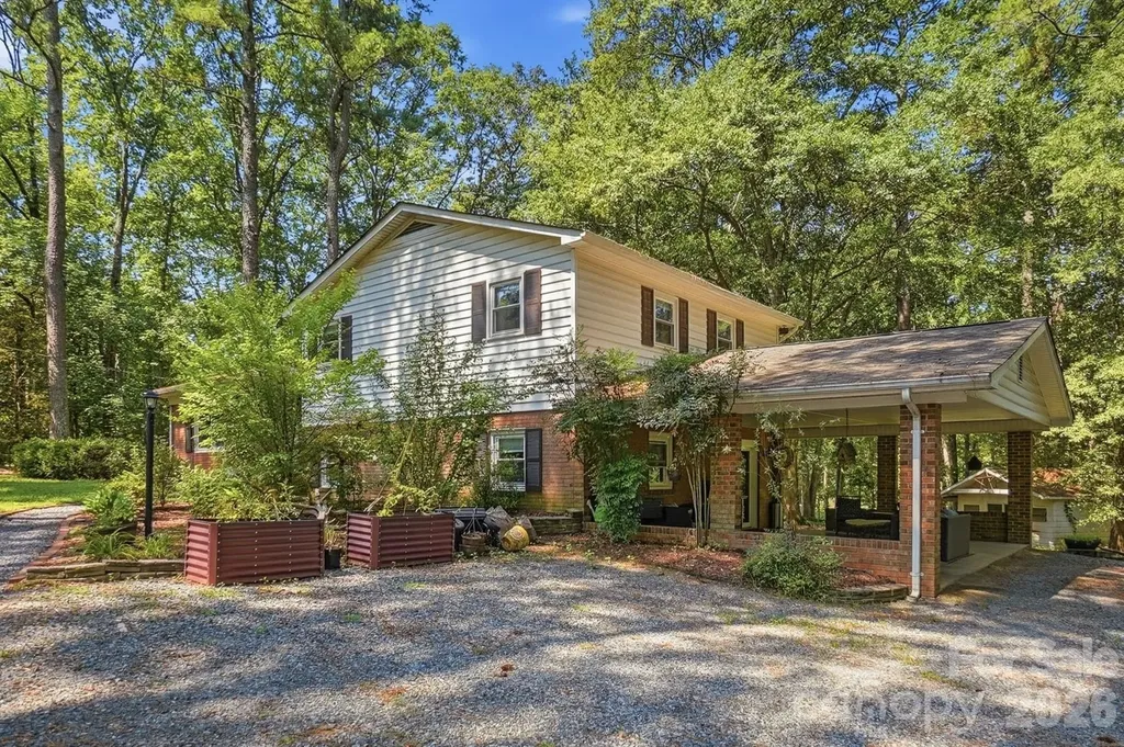 11060 Teresia Lane Midland NC 28107
