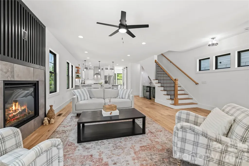 93 Martha Avenue Hendersonville NC 28792
