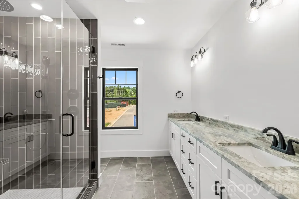 93 Martha Avenue Hendersonville NC 28792