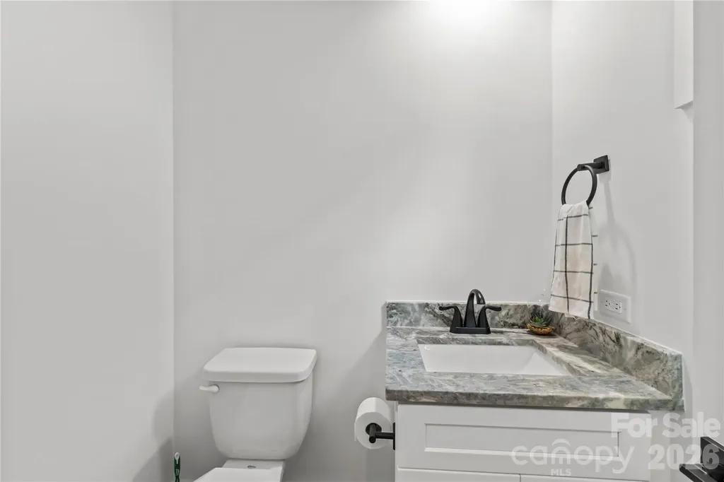 93 Martha Avenue Hendersonville NC 28792