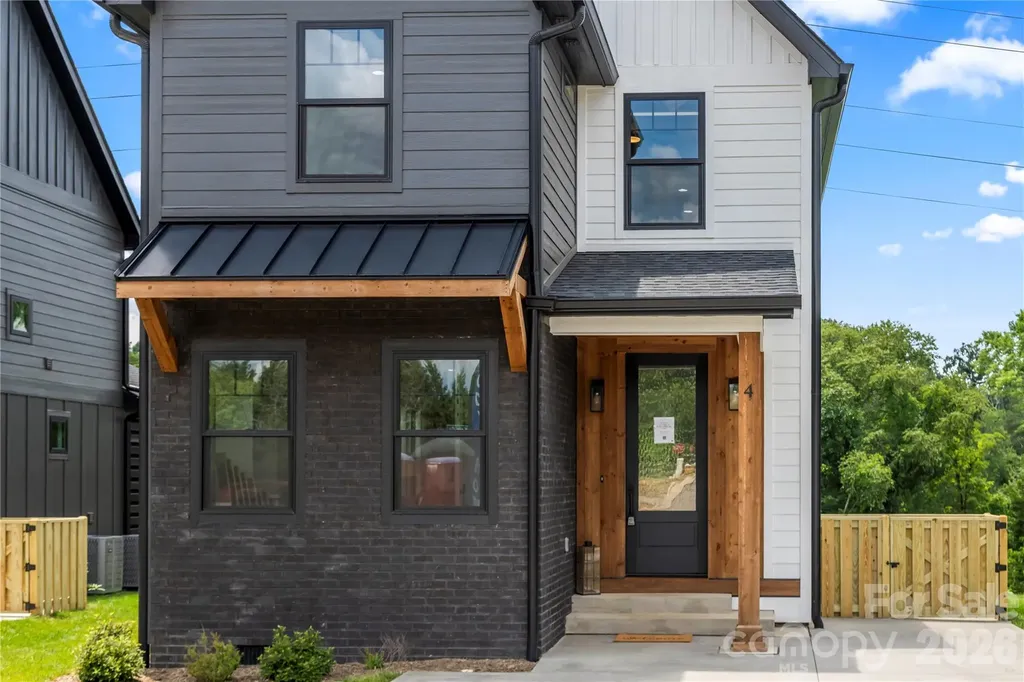 93 Martha Avenue Hendersonville NC 28792