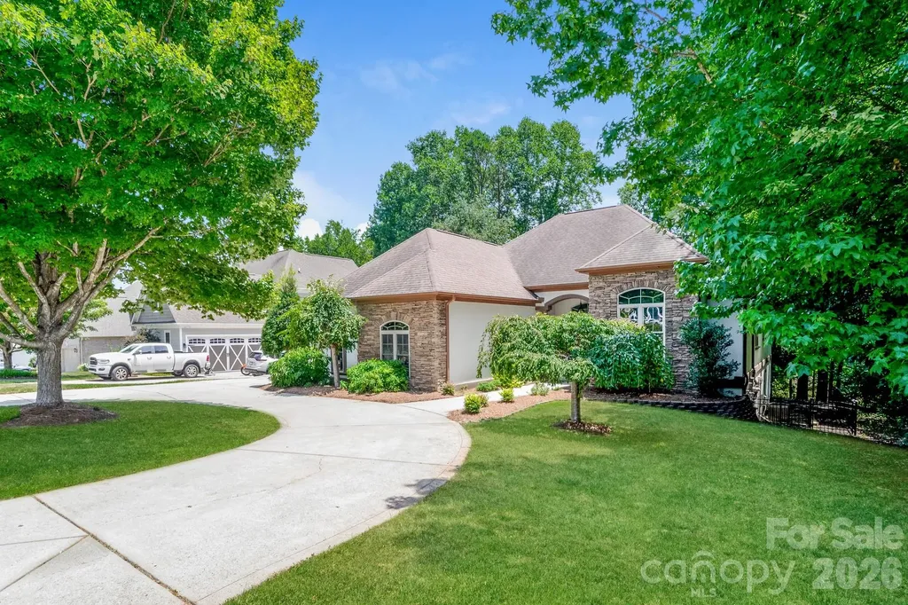 2360 Smith Harbour Drive Denver NC 28037