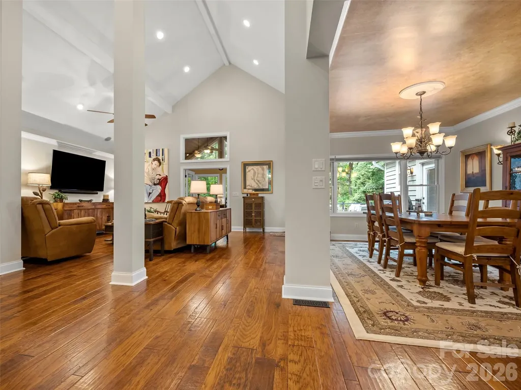 104 Little Cherokee Ridge Hendersonville NC 28739