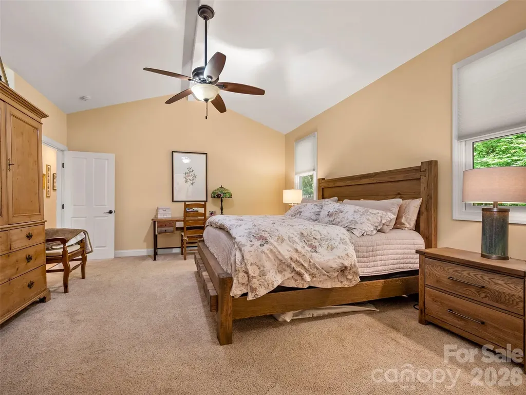 104 Little Cherokee Ridge Hendersonville NC 28739