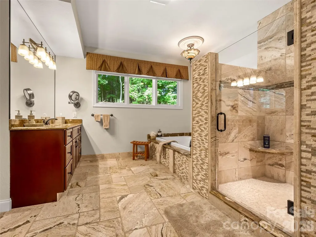 104 Little Cherokee Ridge Hendersonville NC 28739