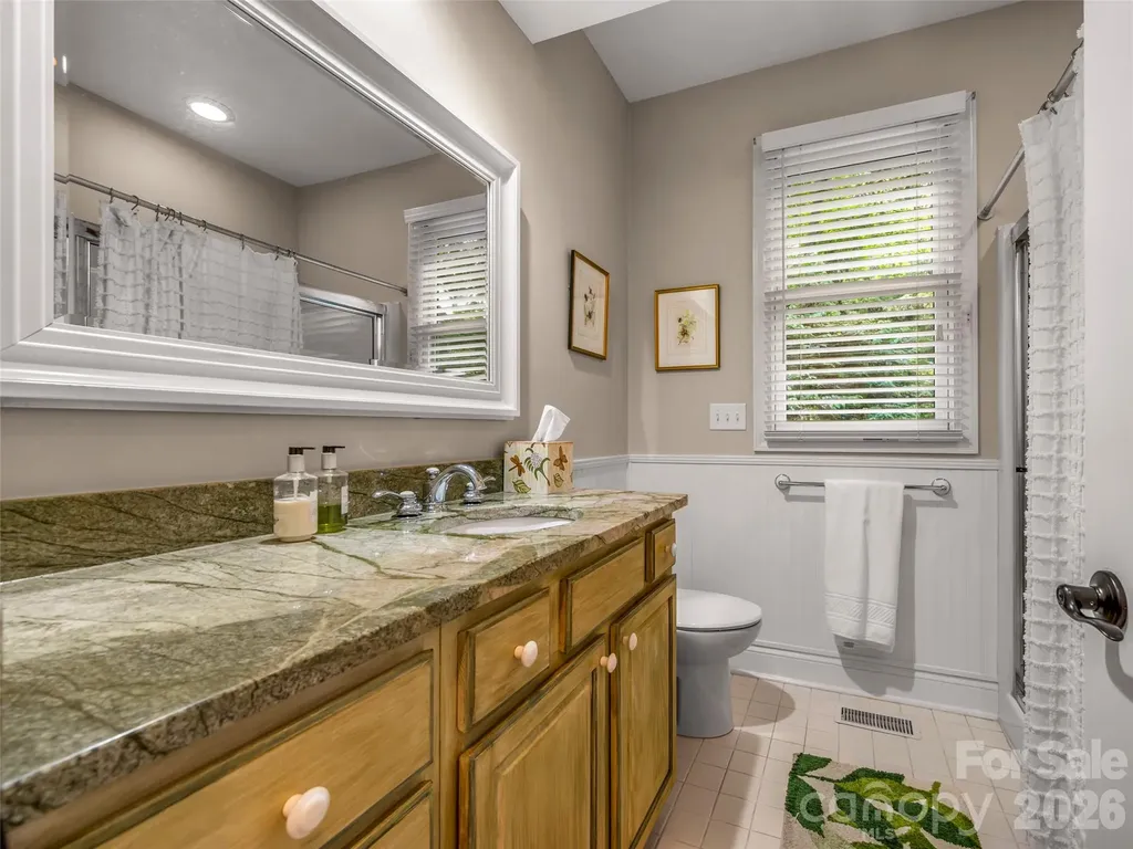 104 Little Cherokee Ridge Hendersonville NC 28739