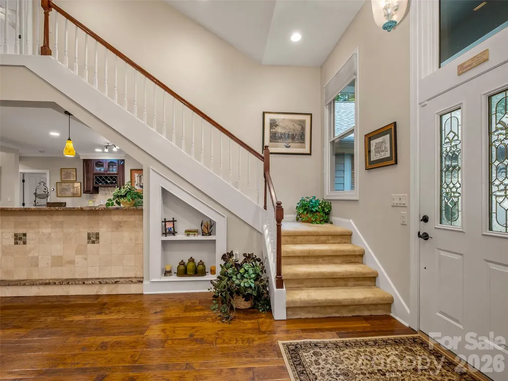 104 Little Cherokee Ridge Hendersonville NC 28739