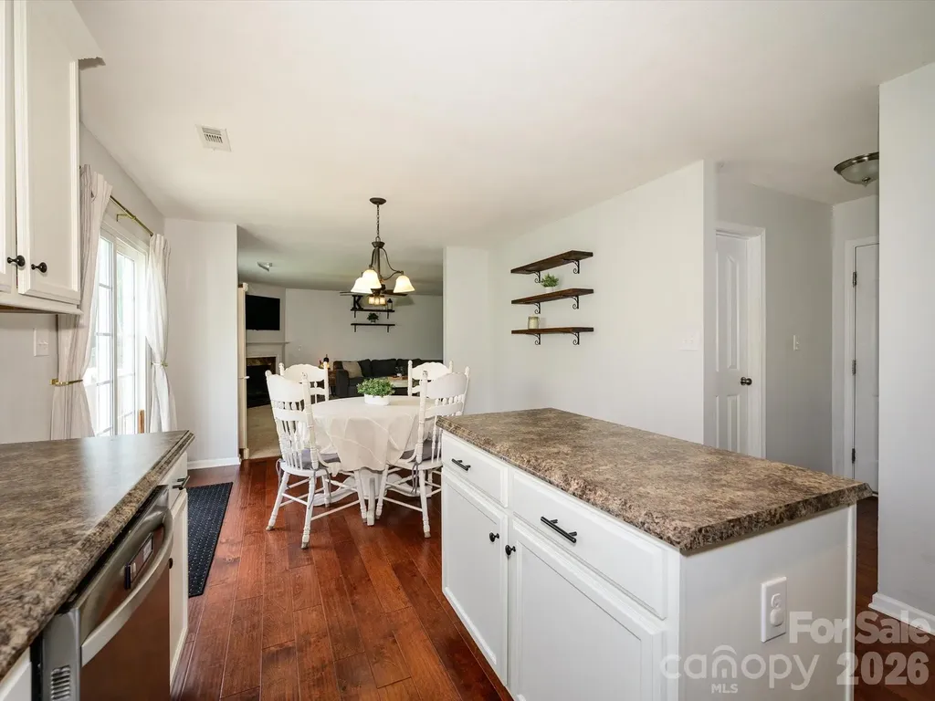 11819 Paver Lane Midland NC 28107