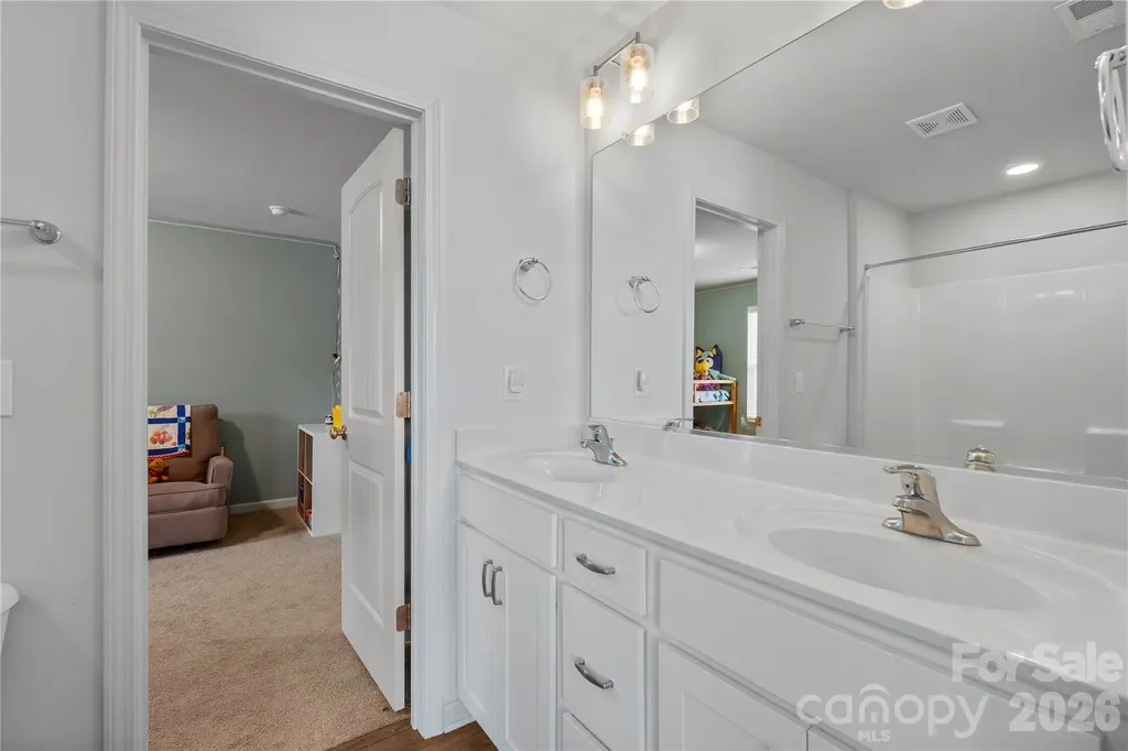 4604 Fairway Run Drive Pfafftown NC 27040