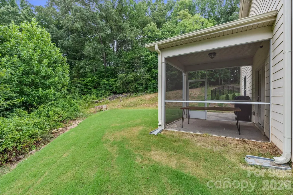 4604 Fairway Run Drive Pfafftown NC 27040
