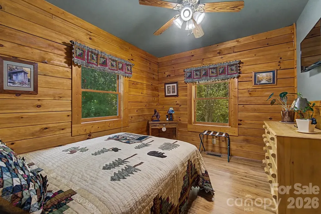 91 Tibi Lane Waynesville NC 28785