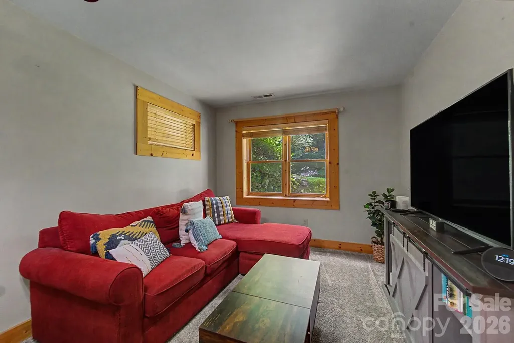 91 Tibi Lane Waynesville NC 28785