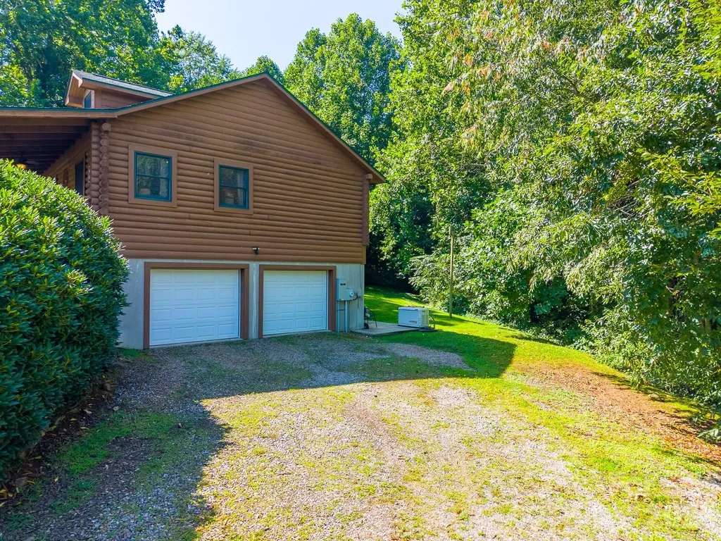 91 Tibi Lane Waynesville NC 28785