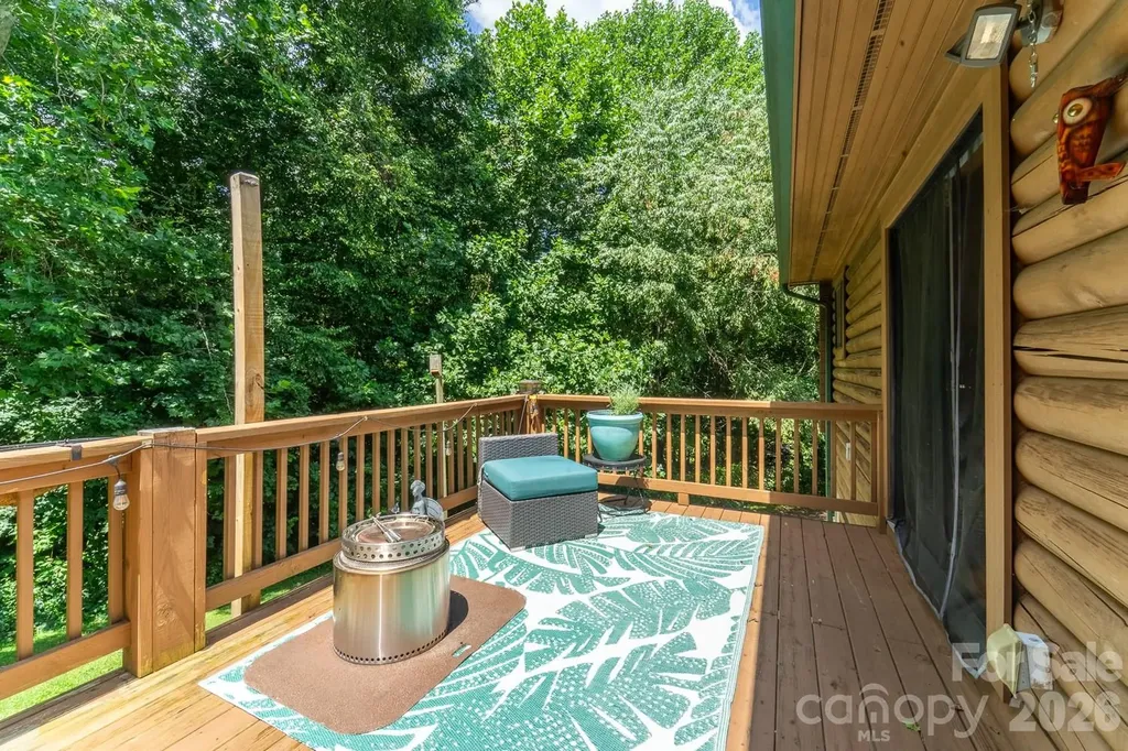 91 Tibi Lane Waynesville NC 28785