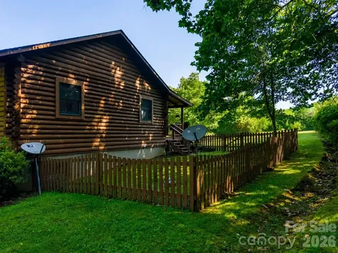 91 Tibi Lane Waynesville NC 28785