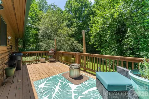 91 Tibi Lane Waynesville NC 28785
